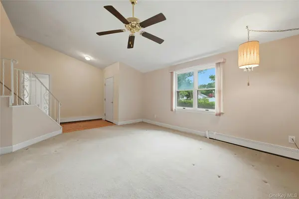 2 Cub RD, South Setauket, NY 11720