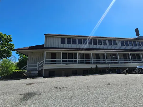 202 E Main ST #208 1st Fl, Huntington, NY 11743