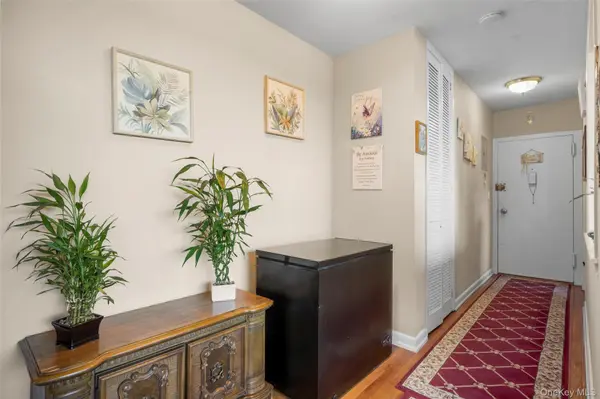 4 Channing PL #2R, Eastchester, NY 10709