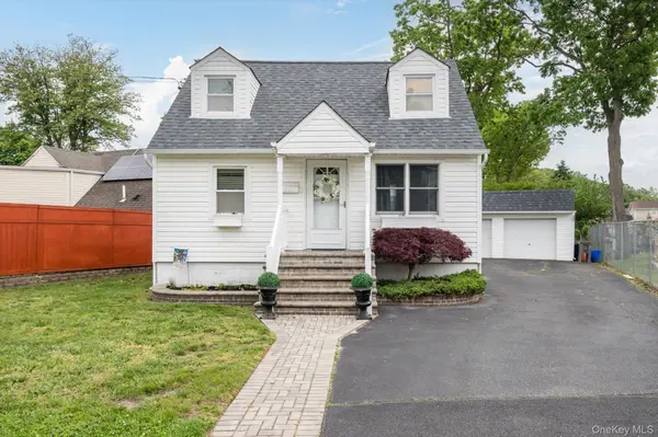 675 Little East Neck RD,  West Babylon,  NY 11704