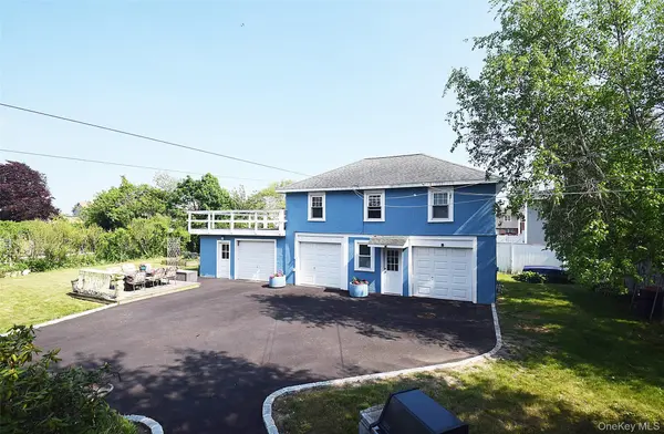 19 and 19A Brook ST, Lindenhurst, NY 11757