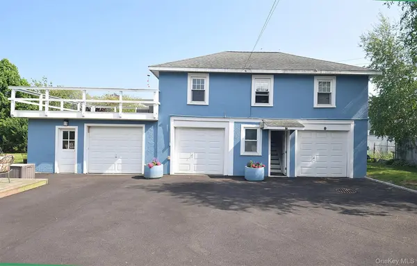 19 and 19A Brook ST, Lindenhurst, NY 11757