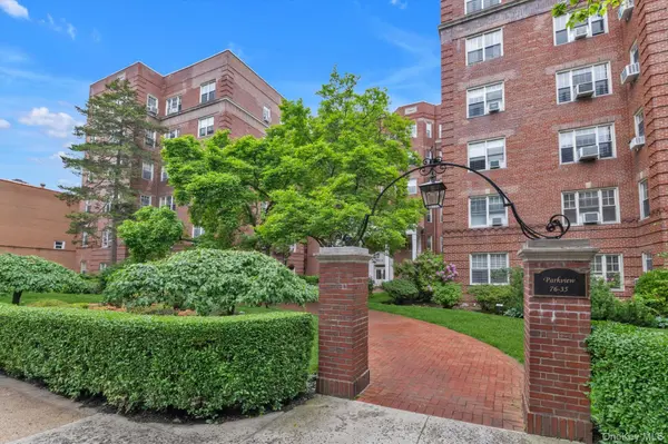 76-35 113 ST #3M, Forest Hills, NY 11375
