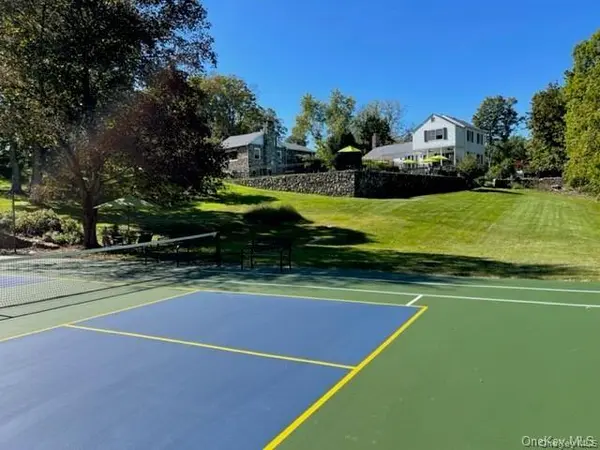 651 Lakes RD, Monroe, NY 10950