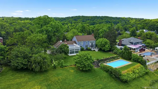 13 Spy Glass LN, Staatsburg, NY 12580
