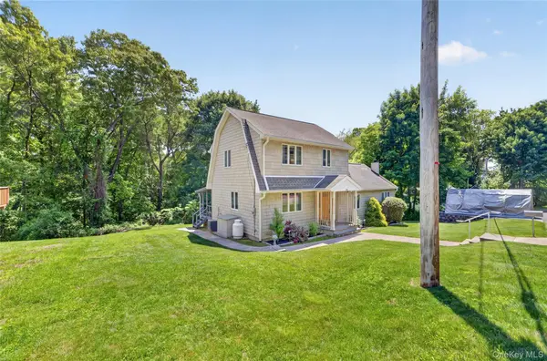 30 Brandeis AVE, Mohegan Lake, NY 10547