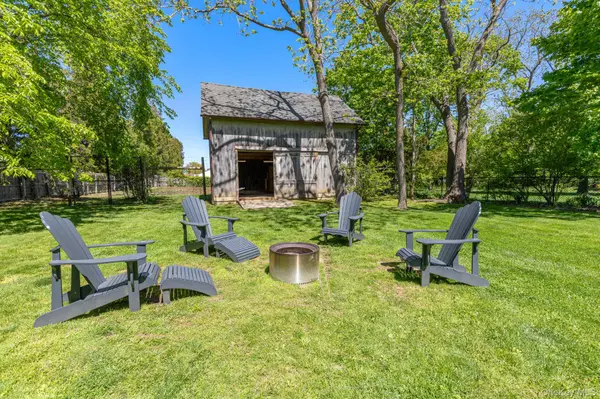 1220 Youngs AVE, Southold, NY 11971