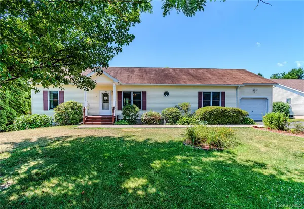 31 Josephs DR, Saugerties, NY 12477