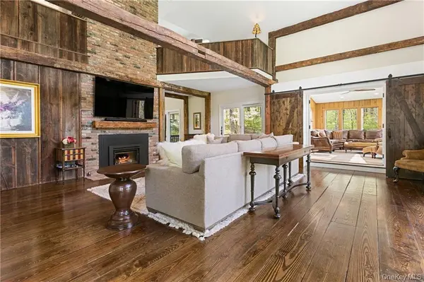 21 Beech Hill LN, Pound Ridge, NY 10576