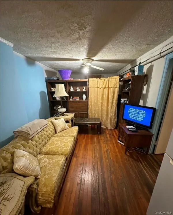 676 E 93rd ST, Brooklyn, NY 11236