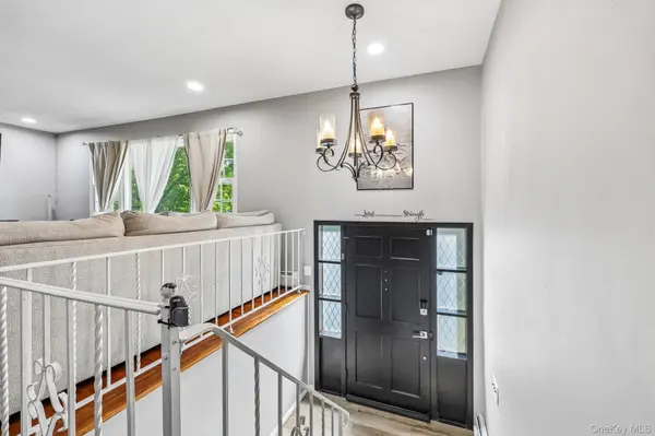 21 Baylor RD, New City, NY 10956