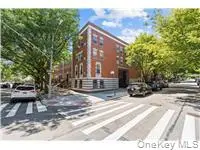 300 W 137th ST #300D, New York (manhattan), NY 10030