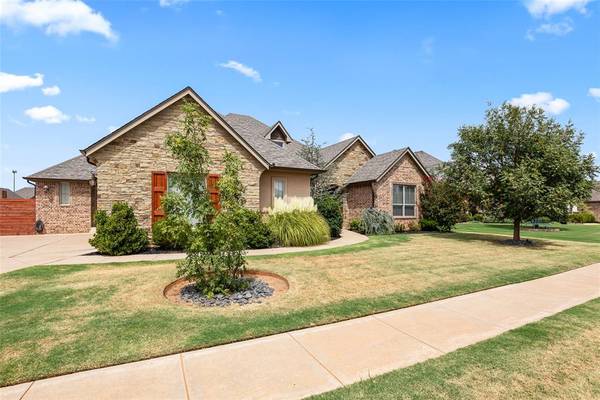 13313 NW 5th ST, Yukon, OK 73099