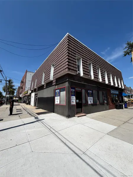 2184 Steinway ST, Astoria, NY 11105