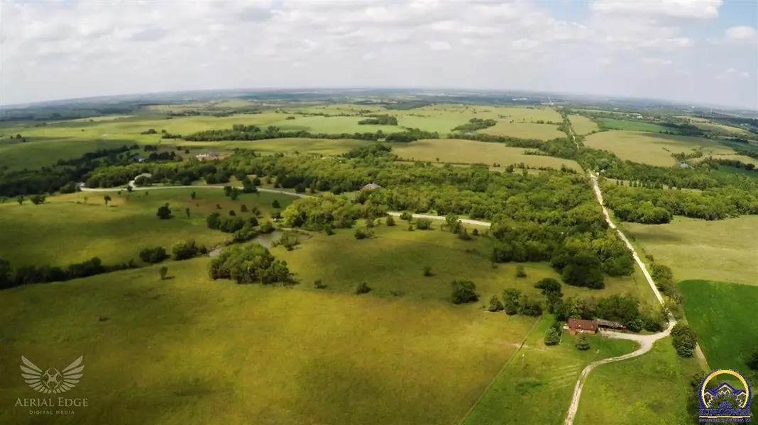 8900 SW Carlson RD #Lot 8, Auburn, KS 66420