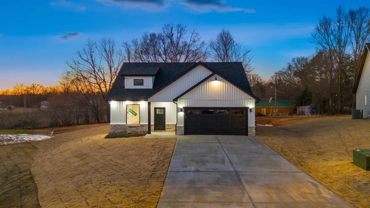 2039 Meadow Glen CT, Chesnee, SC 29323