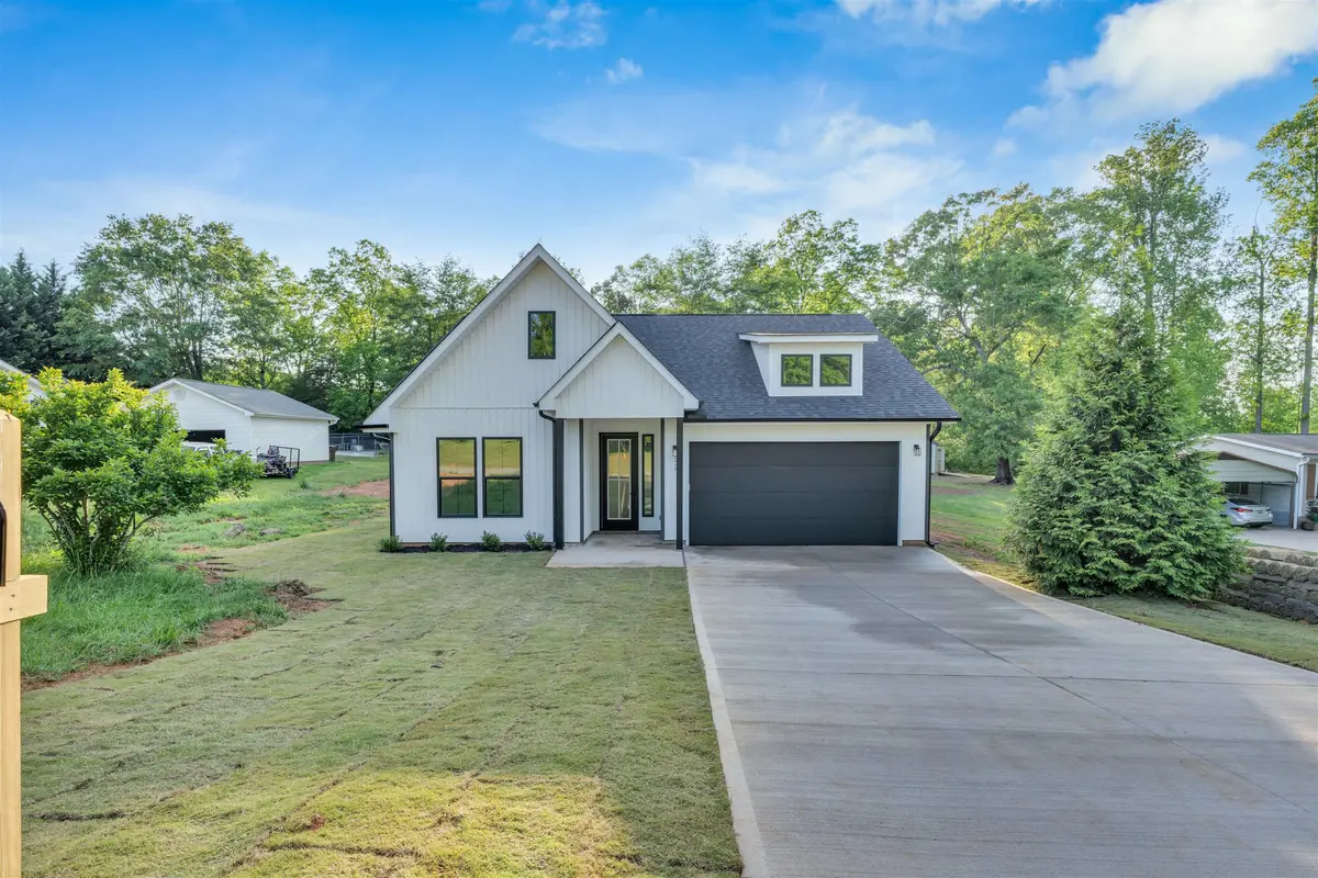 249 Cannon Ball RUN, Campobello, SC 29322-8049