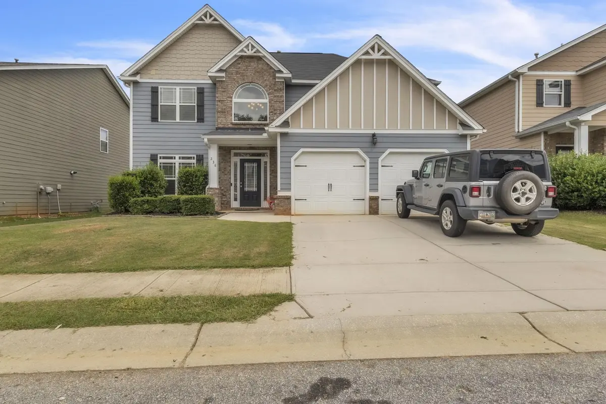 238 Heatherwood LN, Greer, SC 29615