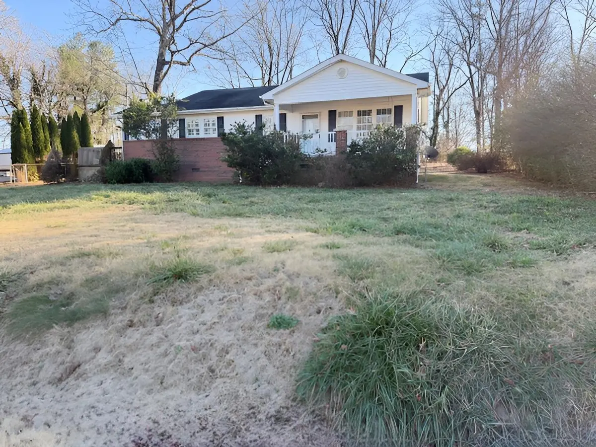137 Emory AVE, Forest City, NC 28043