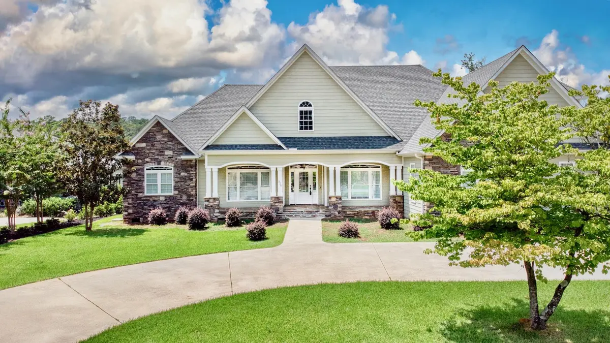 320 Nautical WAY, Greenwood, SC 29649-0000