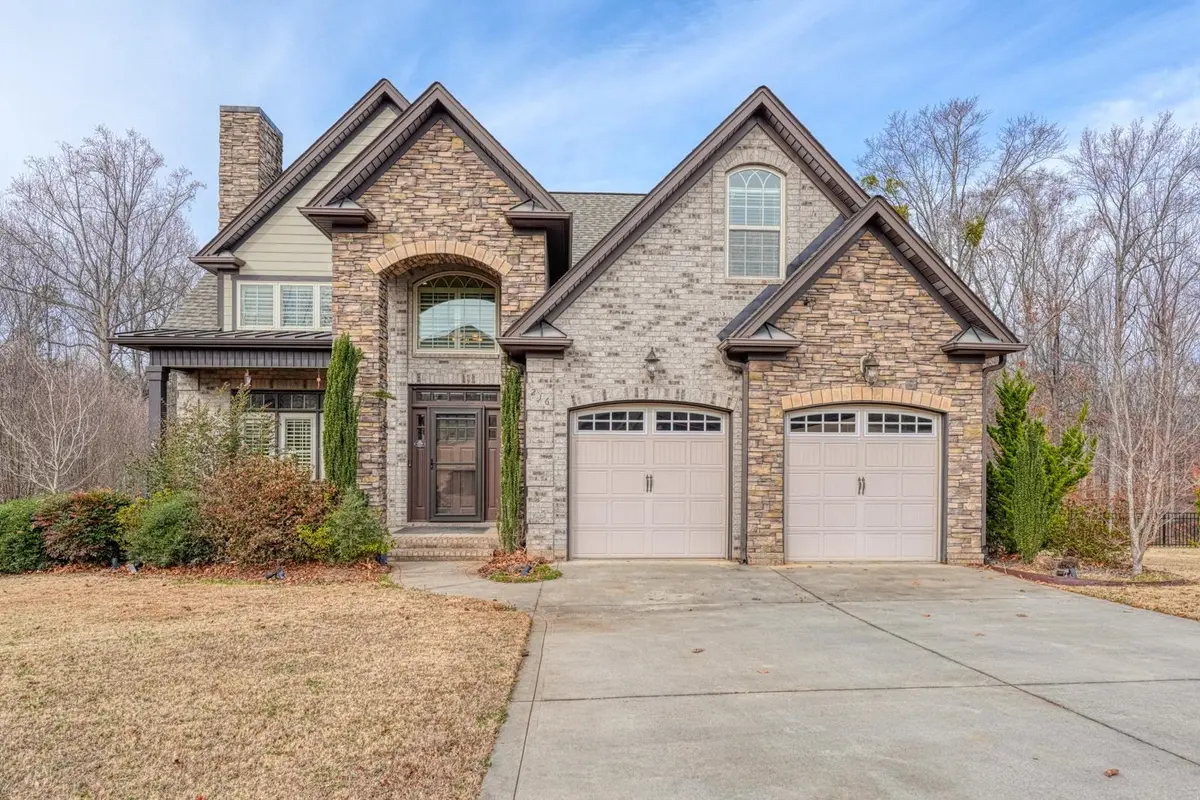 216 Escalante DR, Boiling Springs, SC 29316