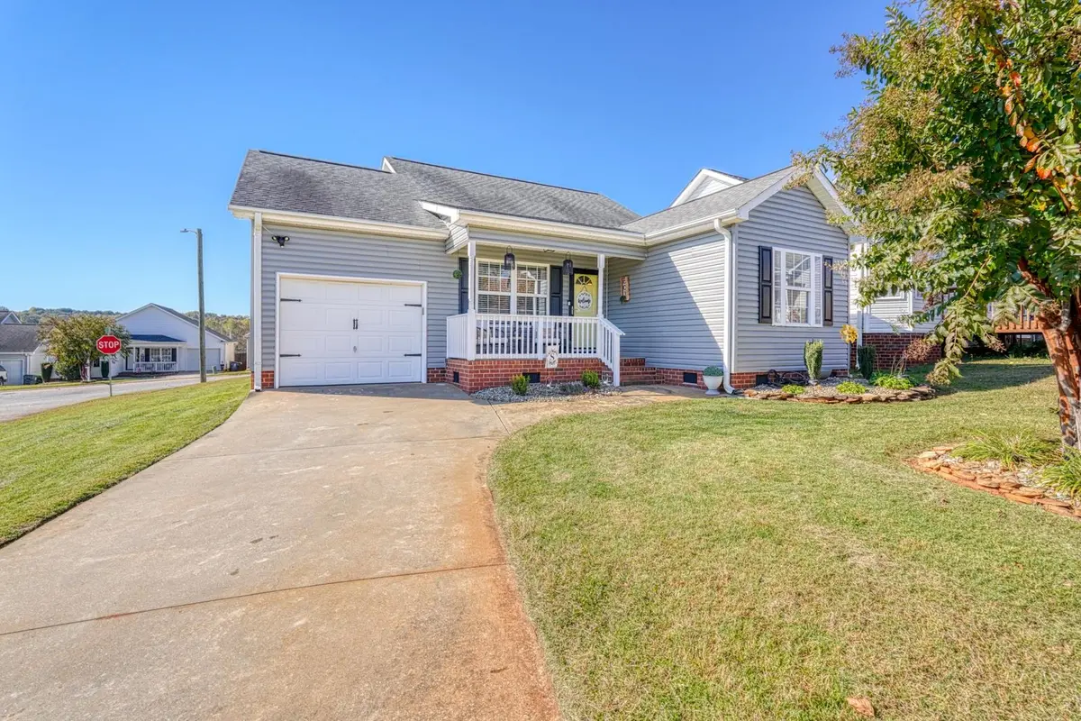 603 Ezra CT, Inman, SC 29349