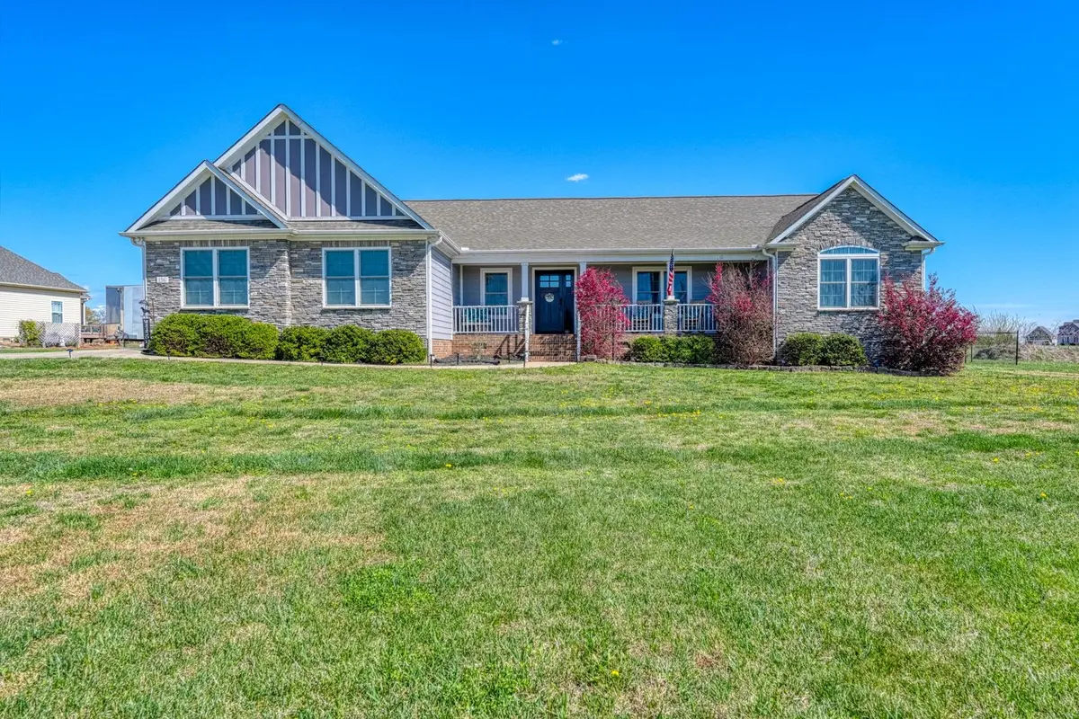 136 N Stallion DR, Cowpens, SC 29330