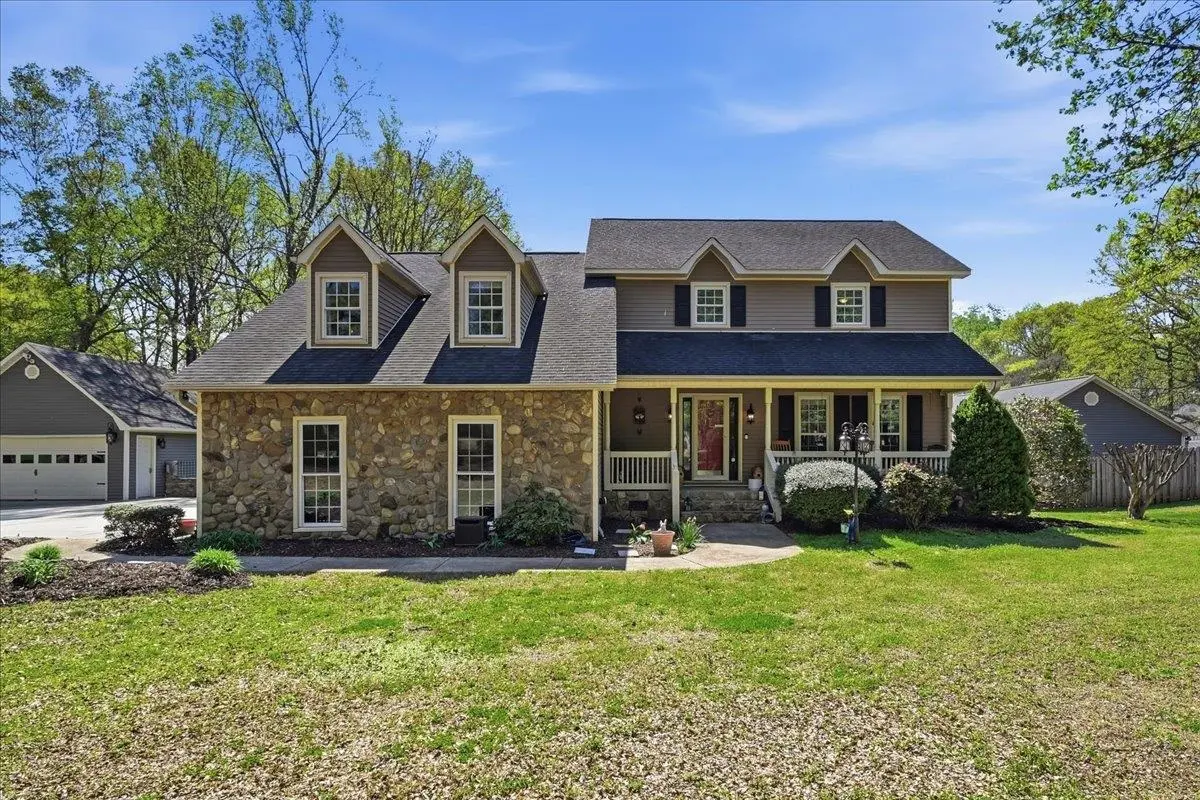 267 Farm Lake RD, Boiling Springs, SC 29316