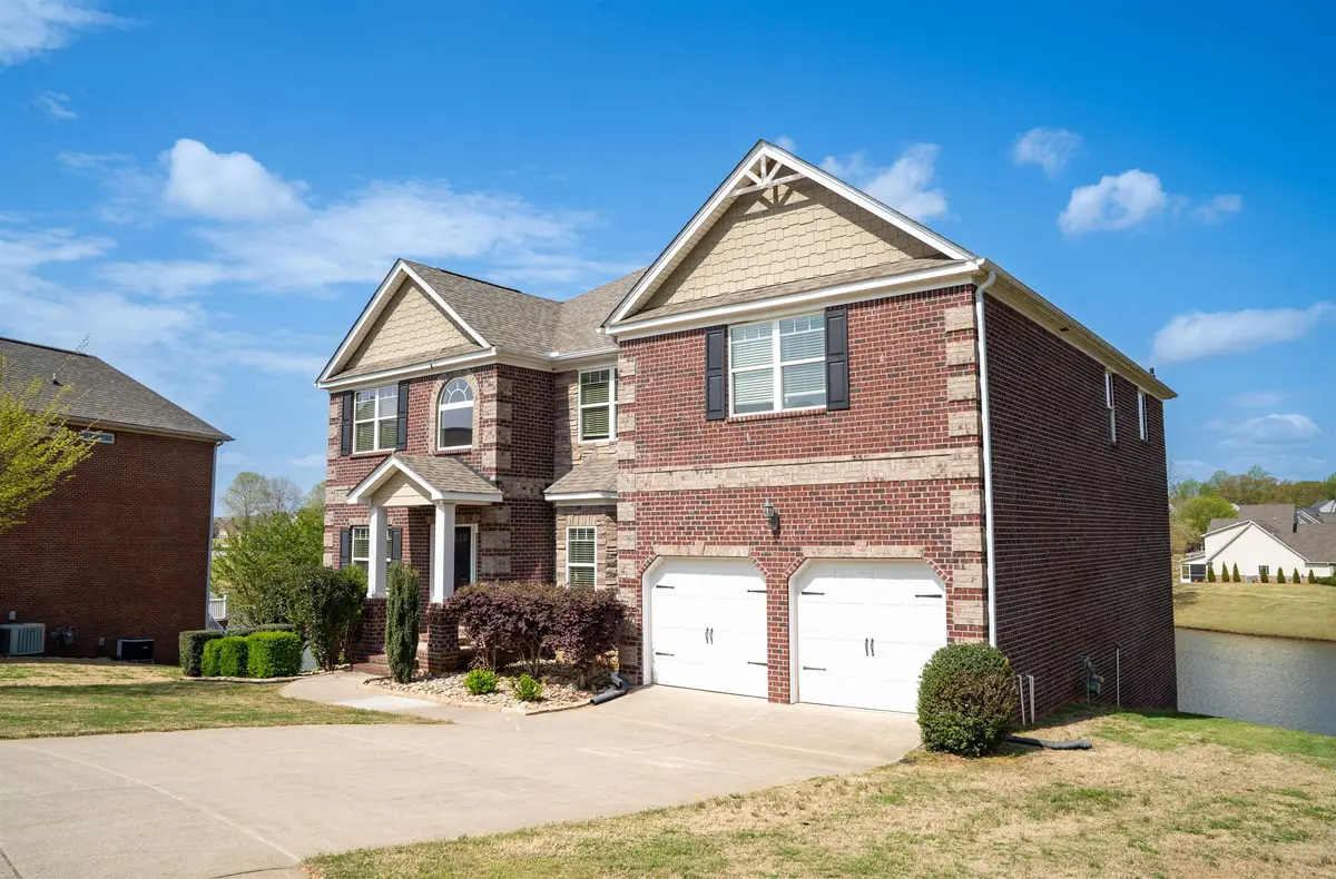 131 Walkers Bluff RD, Boiling Springs, SC 29316