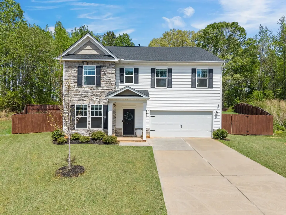727 Chesterfield CT, Boiling Springs, SC 29316