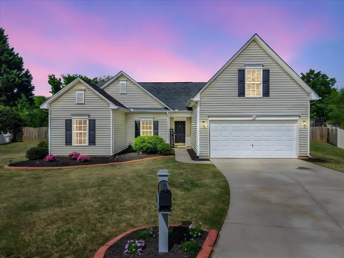 116 Red Holly Ridge CT, Greer, SC 29651