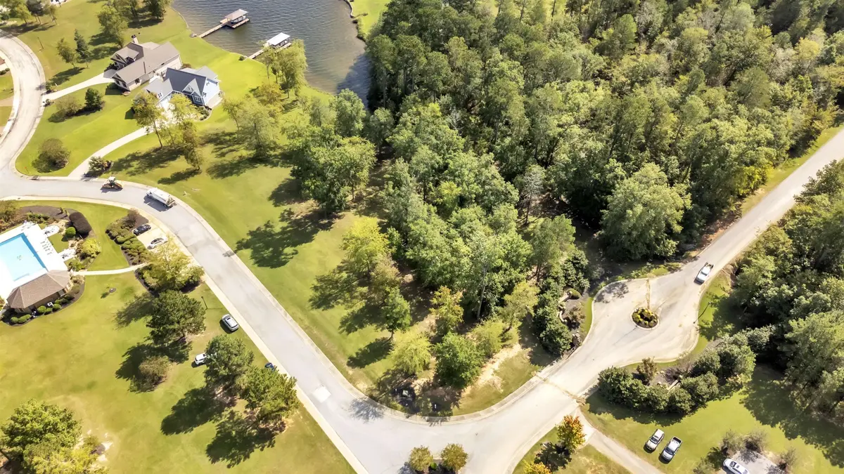 326 Watersedge DR, Cross Hill, SC 29332