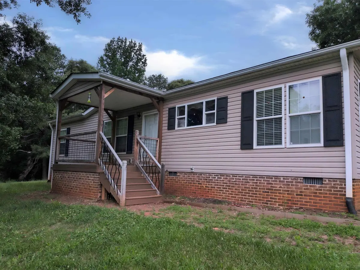 929 Old Hollis RD, Ellenboro, NC 28040