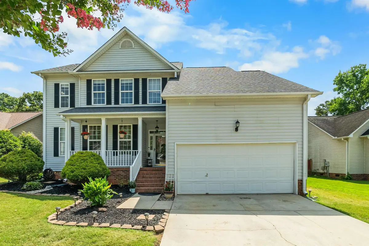 104 Golden Crest CT, Mauldin, SC 29662