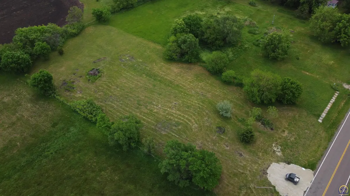634 Commercial St, Netawaka, KS 66516-9331