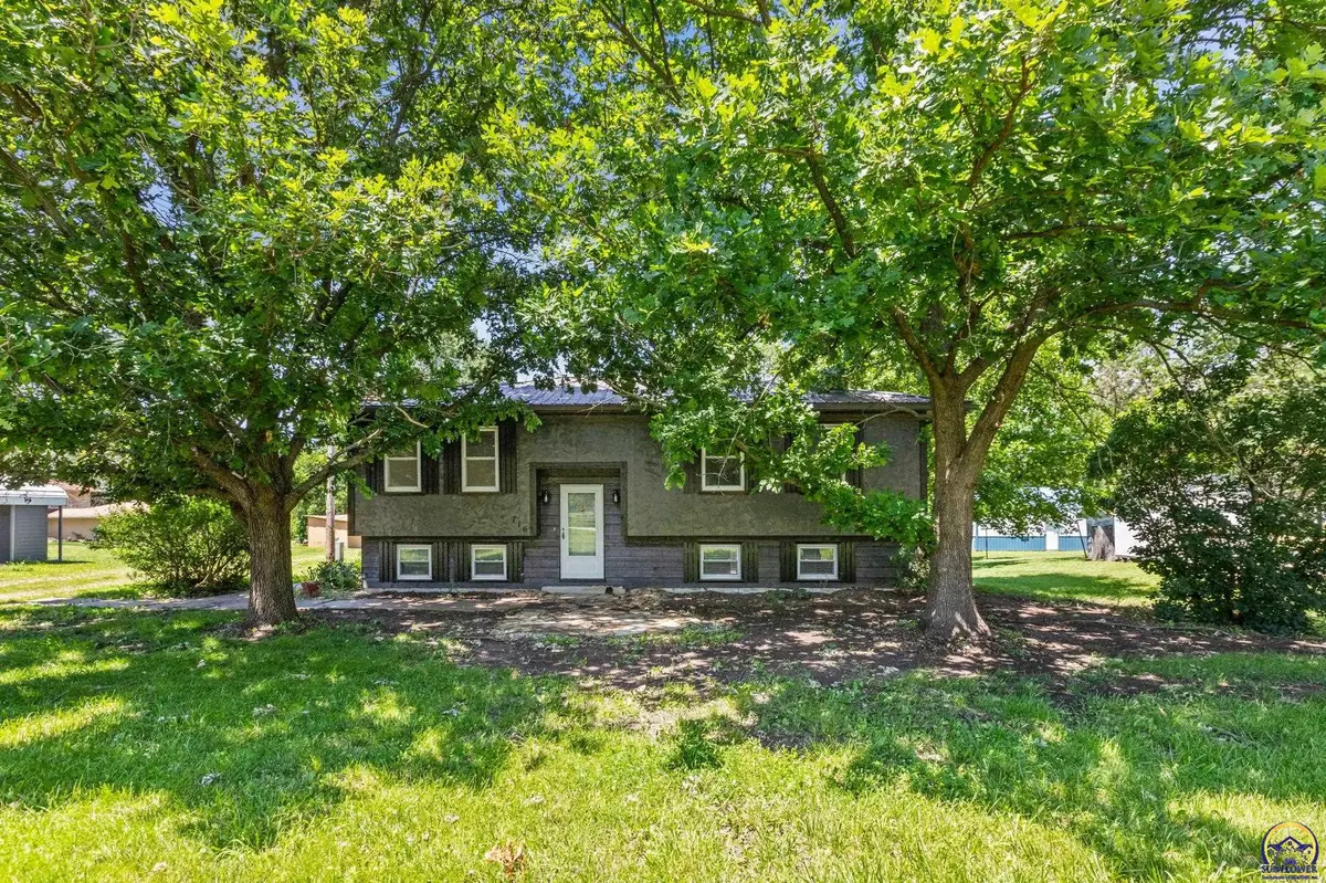 716 Shea ST, Burlington, KS 66839-1243
