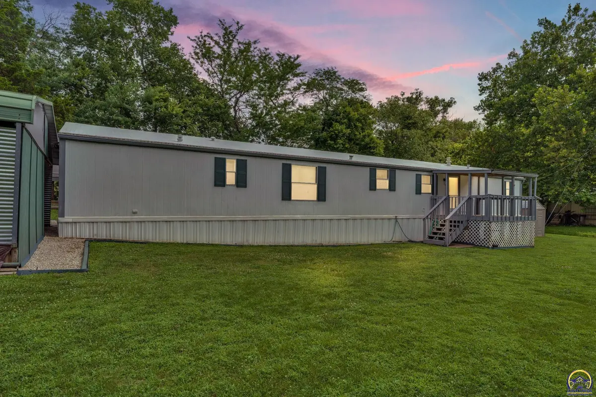 3770 Park DR #A2, Meriden, KS 66512