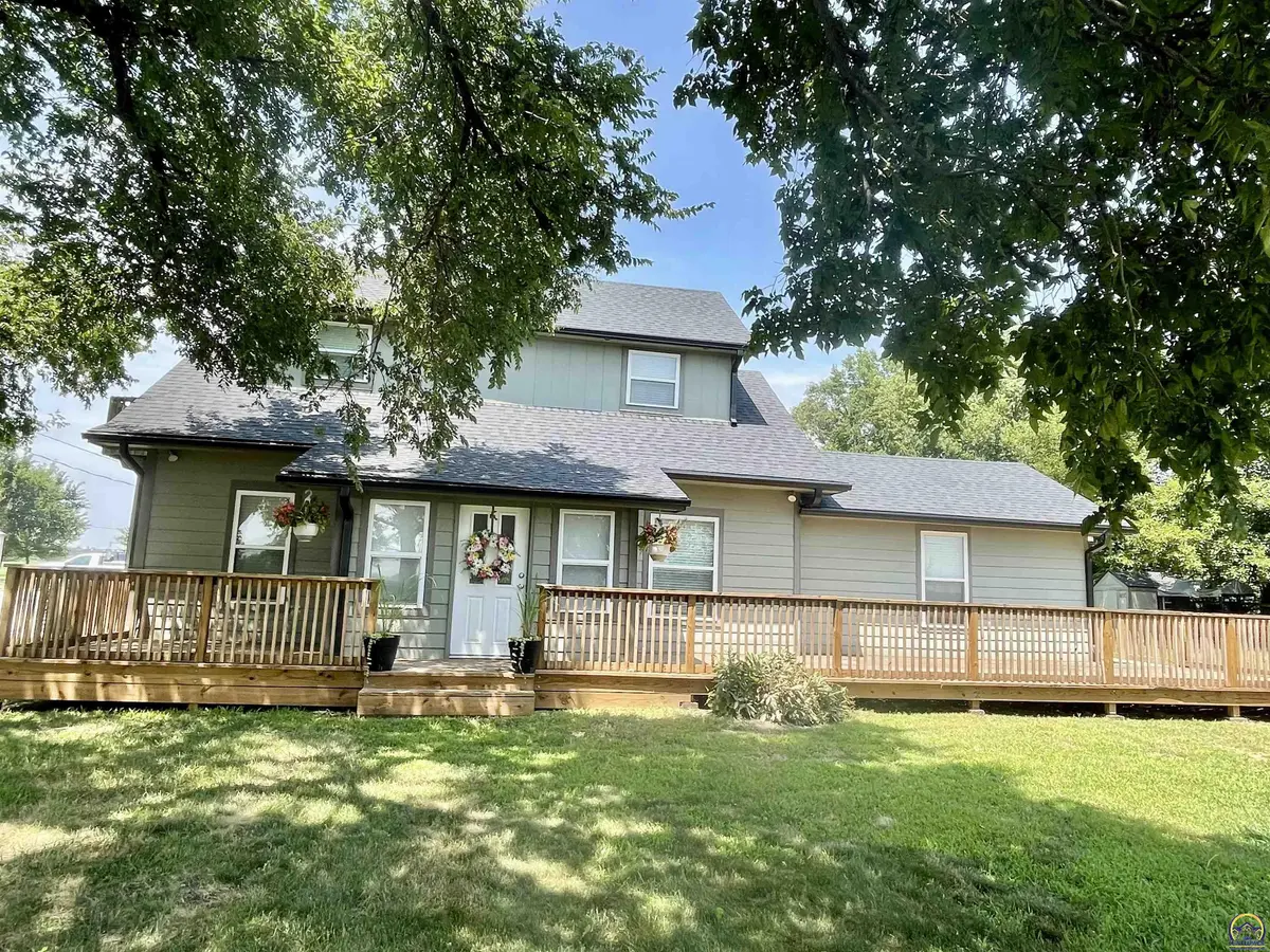 14571 SW K-4 HWY, Maple Hill, KS 66507-8565