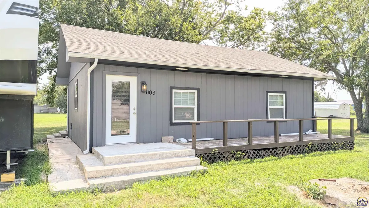 1103 Second St, Americus, KS 66835