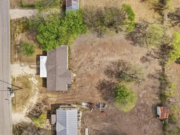 180 Quail Ridge DR, Kyle, TX 78640