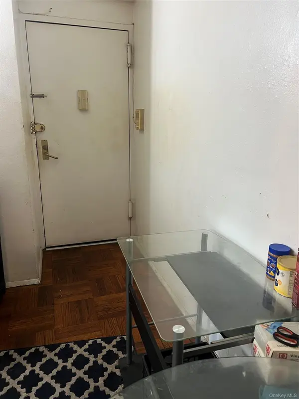 1651 Metropolitan AVE #5H, Bronx, NY 10462