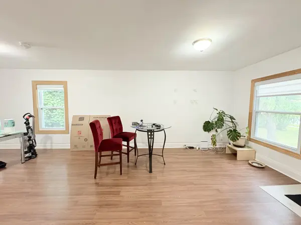 173 Maple AVE #RM 1, Richmond Hill, ON L4C 2J1