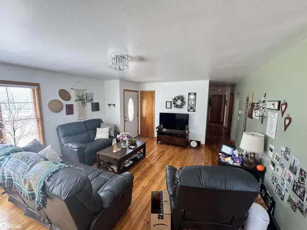 531 E Webster ST, Osceola, IA 50213