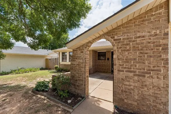 517 Willow Ridge PL, Edmond, OK 73003