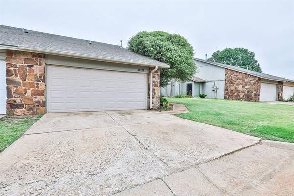 10119 Shadowridge DR, Oklahoma City, OK 73159