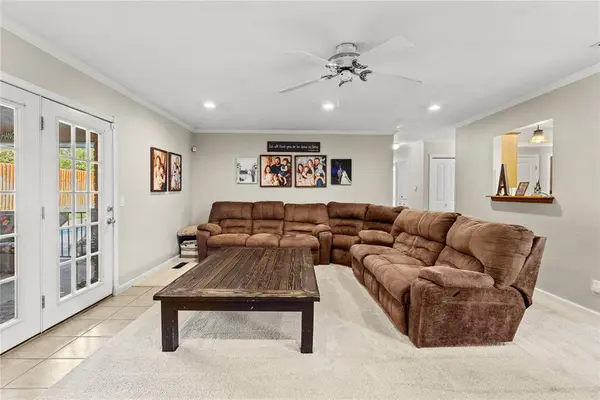 1533 Saber LN, Weatherford, OK 73096