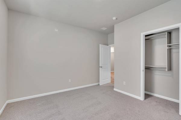 9404 E Hurst St, Wichita, KS 67210