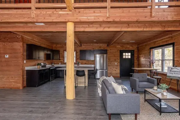 8935 Private Road 8209, West Plains, MO 65775