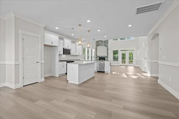 100 Double Crest Drive, Taylors, SC 29687