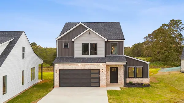 2031 Meadow Glen CT, Chesnee, SC 29323